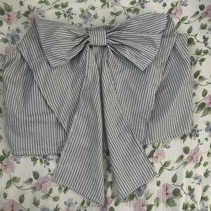 SHEIN Black and White Smocked Top